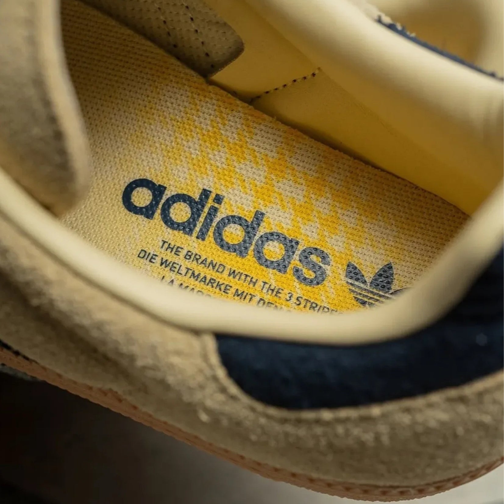 ADIDAS SAMBA WARM VANILLA NIGHT INDIGO